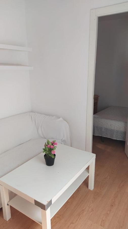 Apartamento En C. Maria Luisa 2 Dormitorios Madrid Exteriör bild