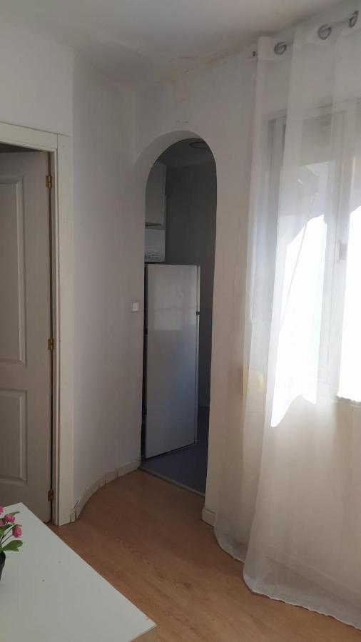 Apartamento En C. Maria Luisa 2 Dormitorios Madrid Exteriör bild